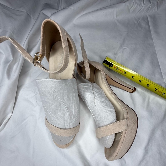 Benjamin Walk touch ups platform - Picture 2 of 7